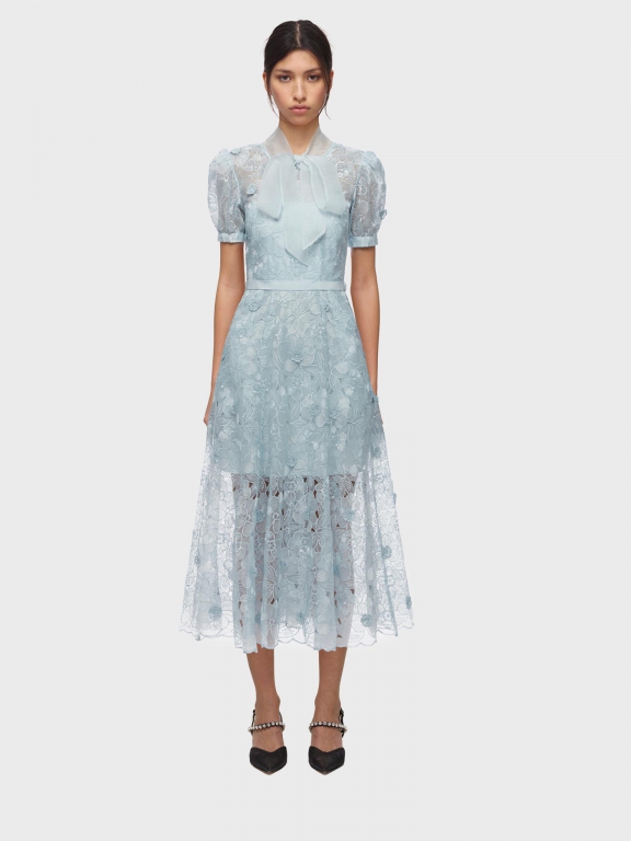 PF21 3D FLWR PUSSY BOW MD DRS - JADE Jakarta